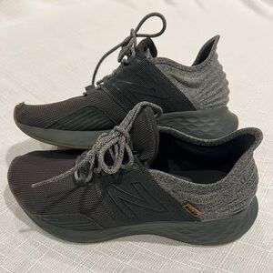 New Balance Men’s Size 9 Fresh Foam Roav Blacktop Gum Athletic Running Shoes